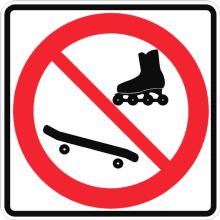Planche à roulettes et patin à roues alignées interdits