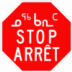 Arrêt en Inuktitut, anglais et français