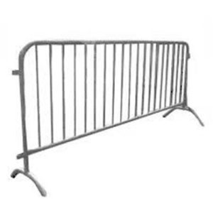 Barrière de foule en acier galvanisé 100" X 43 1/2" avec pattes réversibles