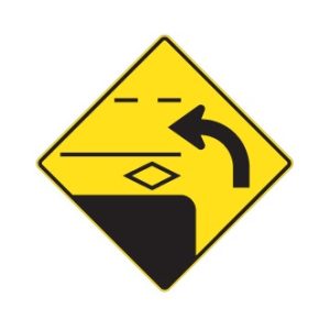 Intersection d'une voie réservée à droite