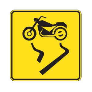 Chaussée glissante pour motocyclettes