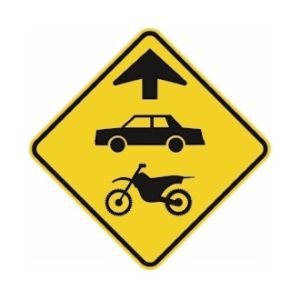 Signal avancé de chaussée désignée pour automobiles et mototout-terrain