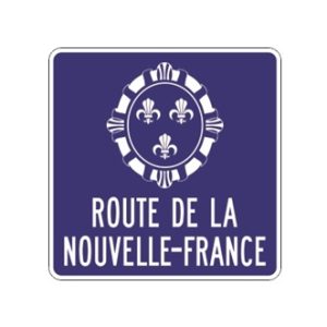 Panneau d'acheminement vers la route ou le circuit touristique