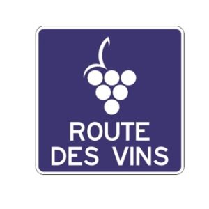 Panneau d'acheminement vers la route ou le circuit touristique