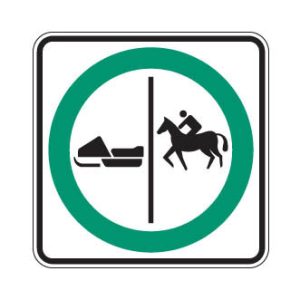Trajet obligatoire séparé pour motoneigistes et cavaliers