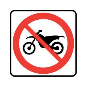 Accès interdit aux motocyclettes tout-terrain