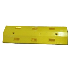 Dos d'âne de 72" HDPE jaune avec bandes réfléchissantes