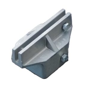 Adaptateur SYCA Nom de rue sur poteau carré 1 3/4'', avec coche